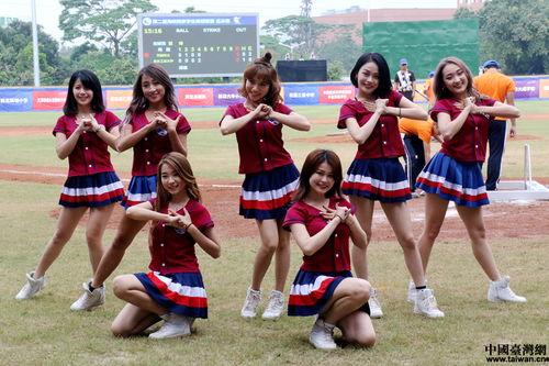 台湾啦啦队吃瓜视频,网友直呼“太带感”