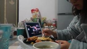 吃冰瓜vlog,跟随吃冰瓜Vlog感受冰爽一夏