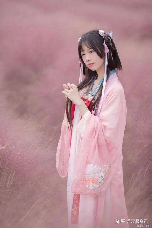 汉服少女吃瓜,一场穿越古今的吃瓜盛宴